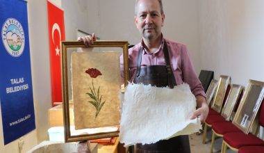 Kayseri Klasik Sanatlar Akademisi Sorumlusu ve Kağıt Ustası Selçuk Kılınç