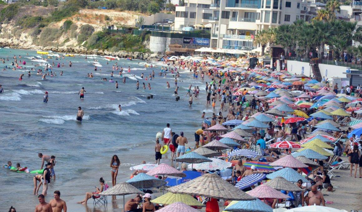 ABD ve İsrail'in İran'a saldırıları sonrasında Rus turistlerin yeni rotası Türkiye oldu