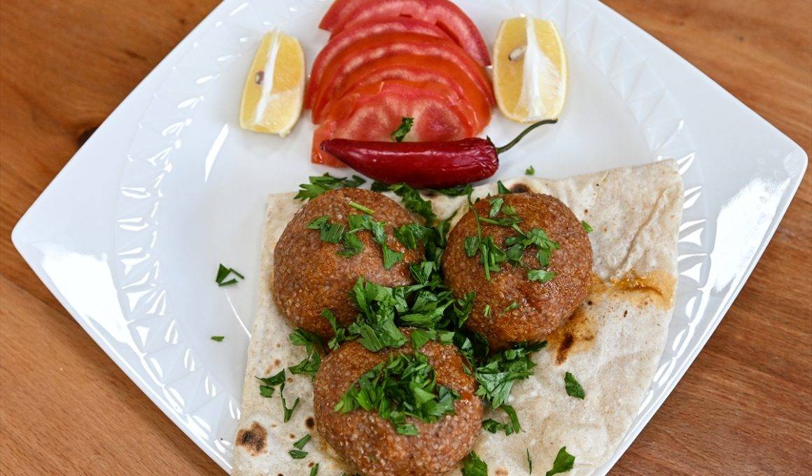 Adana İçli Köftesi