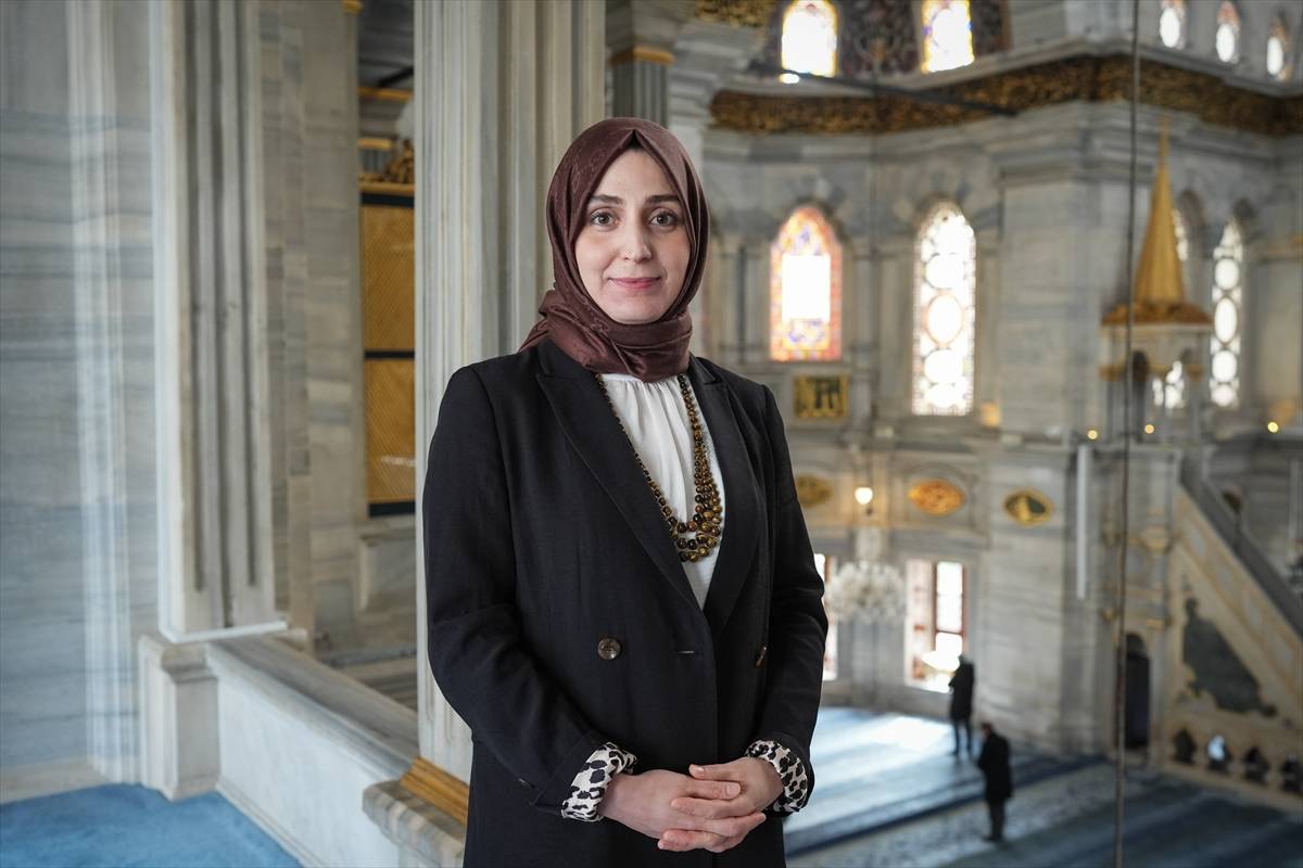 İstanbul Medeniyet Üniversitesi İlahiyat Fakültesi Türk İslam Sanatları Tarihi Ana Bilim Dalı Doktor Öğretim Üyesi Belkıs Doğan