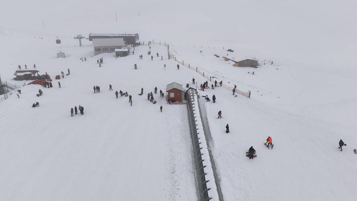 Isparta Davraz Kayak Merkezi bayramda yoğunluk yaşadı