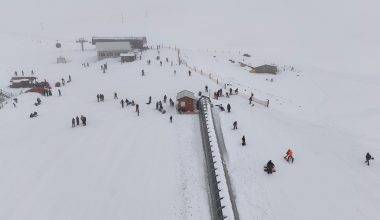 Isparta Davraz Kayak Merkezi bayramda yoğunluk yaşadı