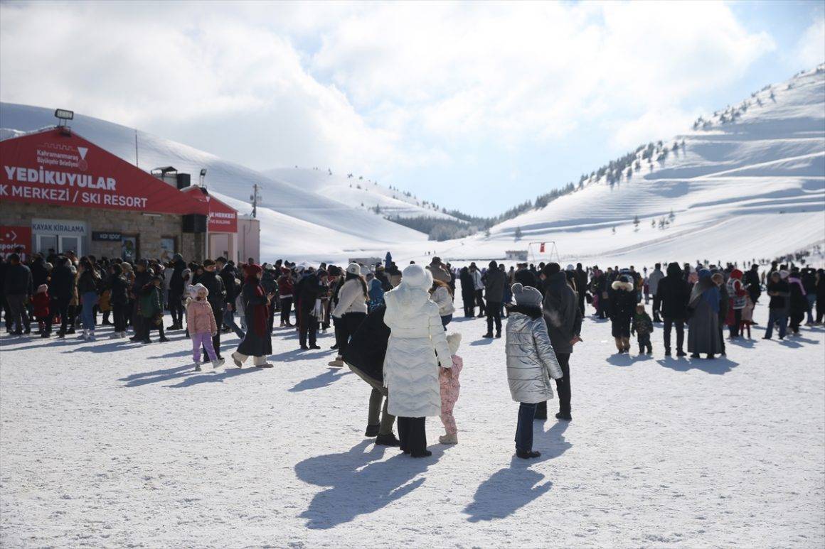 Yedikuyular Kayak Merkezi yoğun ilgi gördü