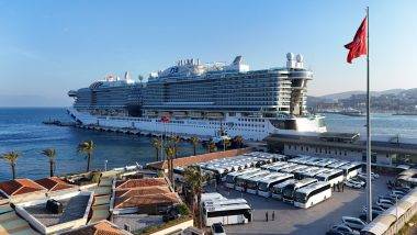 Dünyanın en büyük kruvaziyer gemilerinden Sun Princess Kuşadası'nda