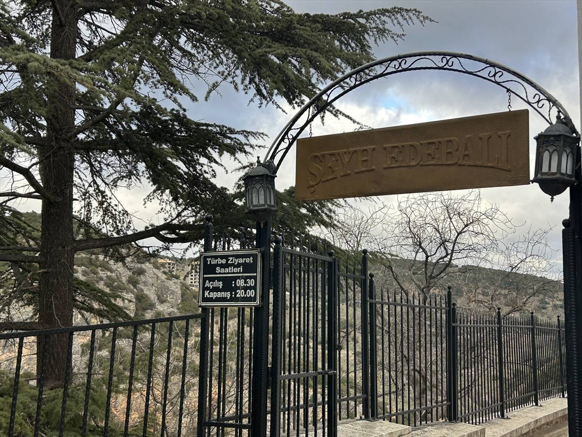 Ertuğrul Gazi Türbesi