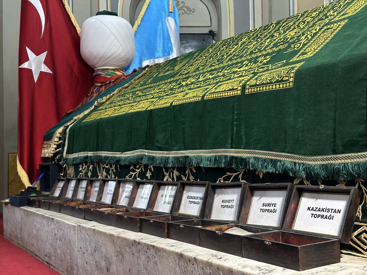  Ertuğrul Gazi Türbesi