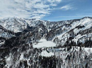 Borçka Karagöl, beyaz örtü ile kaplandı! Artvin'de kartpostallık manzaralar