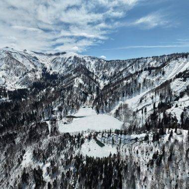 Borçka Karagöl, beyaz örtü ile kaplandı! Artvin'de kartpostallık manzaralar