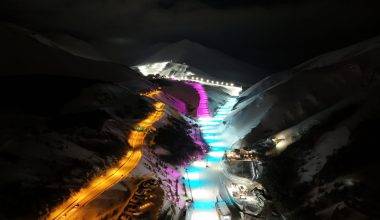 Palandöken Kayak Merkezi gece görüntülendi