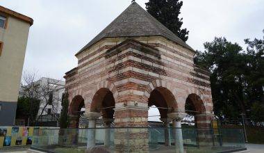 Kocaeli Gebze'deki Malkoçoğlu Mehmet Bey Türbesi