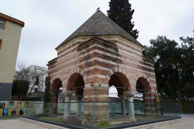 Kocaeli Gebze'deki Malkoçoğlu Mehmet Bey Türbesi