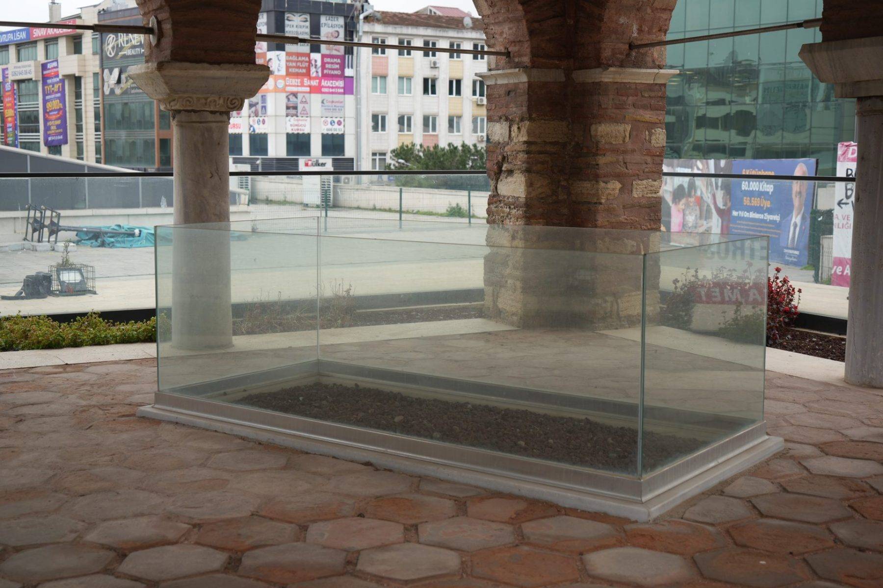 Kocaeli Gebze'deki Malkoçoğlu Mehmet Bey Türbesi