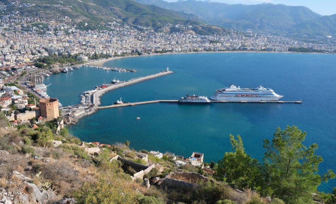 Türkiye yüzen otel olarak bilinen kruvaziyer turizminde favori noktalardan