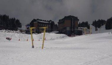 Uludağ'ın kar bereketi devam ediyor: Kar kalınlığı 150 santimetreyi aştı