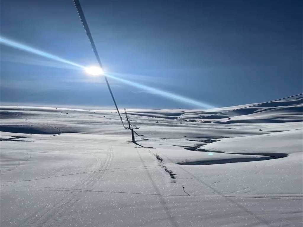 Uludağ'ın kar bereketi devam ediyor: Kar kalınlığı 150 santimetreyi aştı