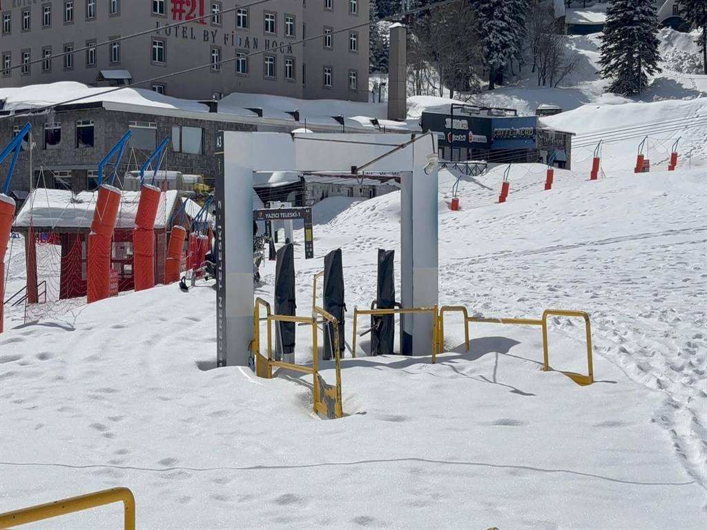 Uludağ beklentileri karşılamadı: Beklenen kar geldi, tatilci gelmedi