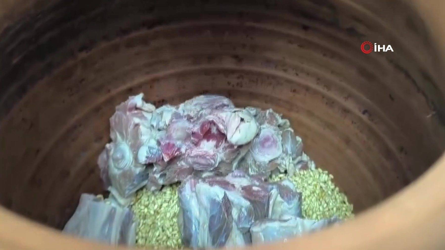 Usta sırrını paylaştı! 12 saat pişen Afyonkarahisar lezzeti