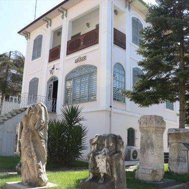 Atatürk, Zübeyde Hanım'la konakladığı ev: Sakarya Müzesi tarihi gözler önüne seriyor