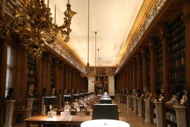 600 bin eseriyle asırlardır açık: Fransa Mazarine Kütüphanesi