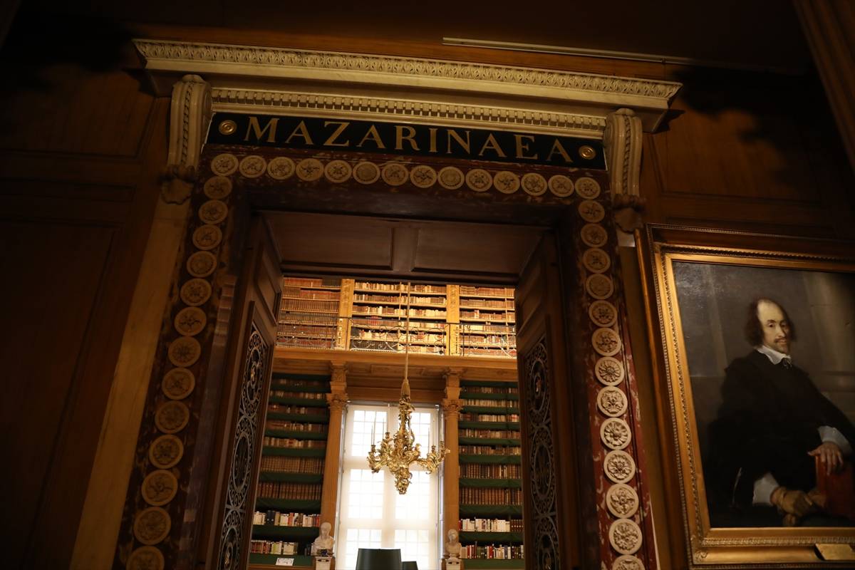 600 bin eseriyle asırlardır açık: Fransa Mazarine Kütüphanesi