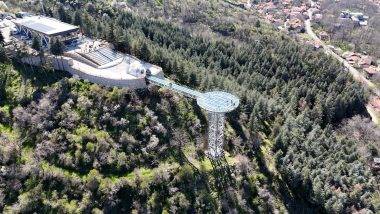 Türkiye'nin en büyüğü! Isparta cam seyir terası 1 milyon 100 bin ziyaretçi sayısını aştı