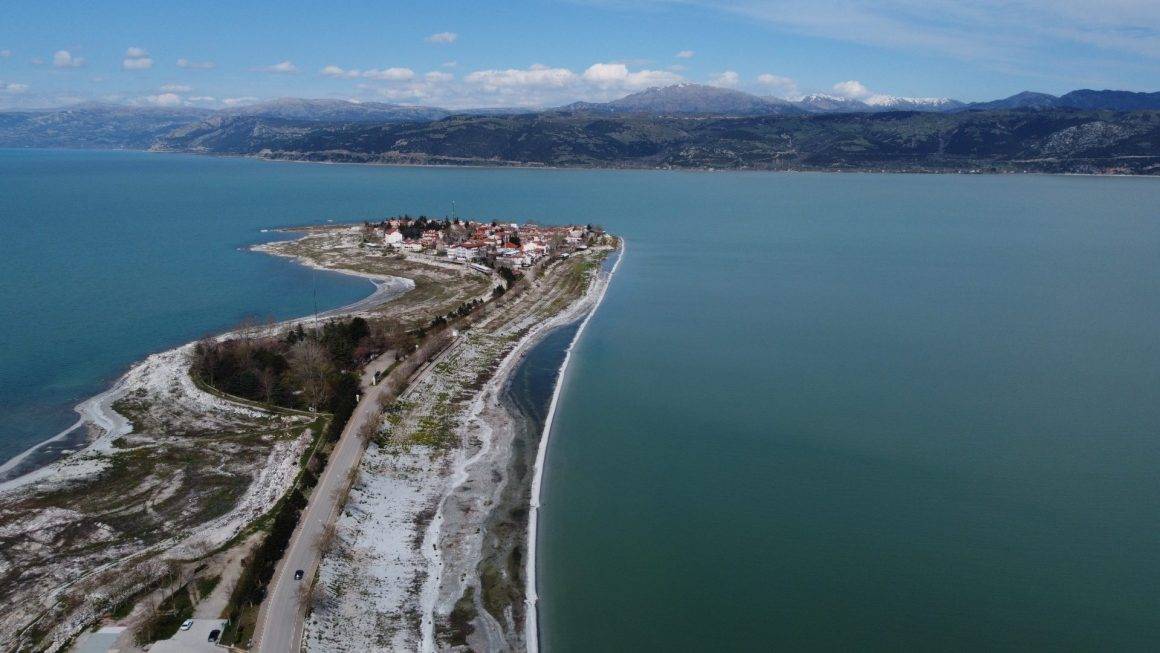 Eğirdir Gölü'nde kendiliğinden oluştu: Turistler hayran kaldı