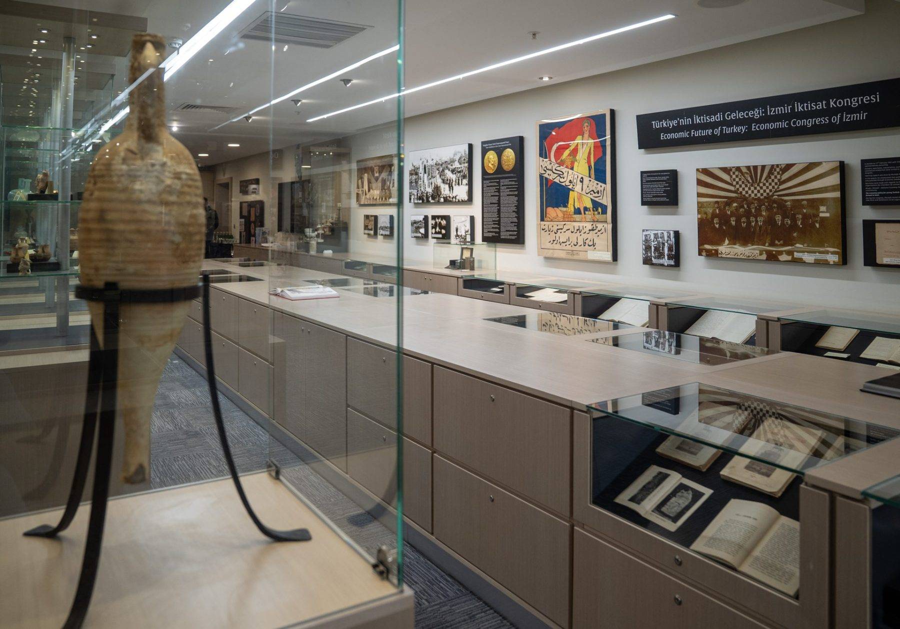 İzmir'in ticari hafızası bu müzede: Antik çağlara uzanan geniş koleksiyon