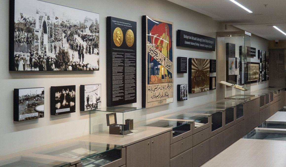 İzmir'in ticari hafızası bu müzede: Antik çağlara uzanan geniş koleksiyon