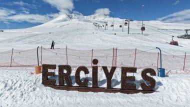 Erciyes Kayak Merkezi'nde sezon nisan ayında da devam ediyor