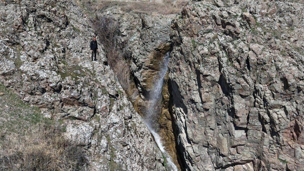 30 yıldır sessizdi: Elazığ'daki Şorşor Şelalesi yeniden coştu
