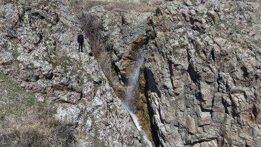 30 yıldır sessizdi: Elazığ'daki Şorşor Şelalesi yeniden coştu