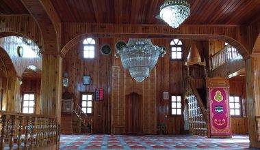 200 yıllık çivisiz cami yerli ve yabancı turistlerin ilgisini çekiyor