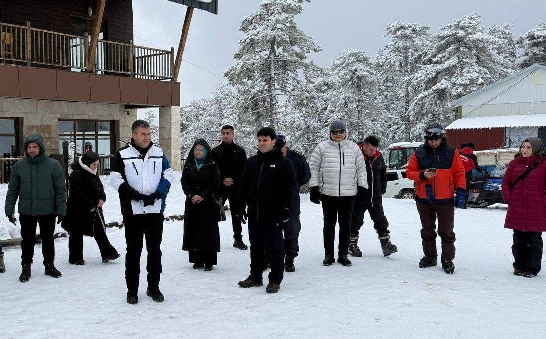 Termal su ve kayak aynı yerde: Murat Dağı Termal Kayak Merkezi’nde sezon sona erdi
