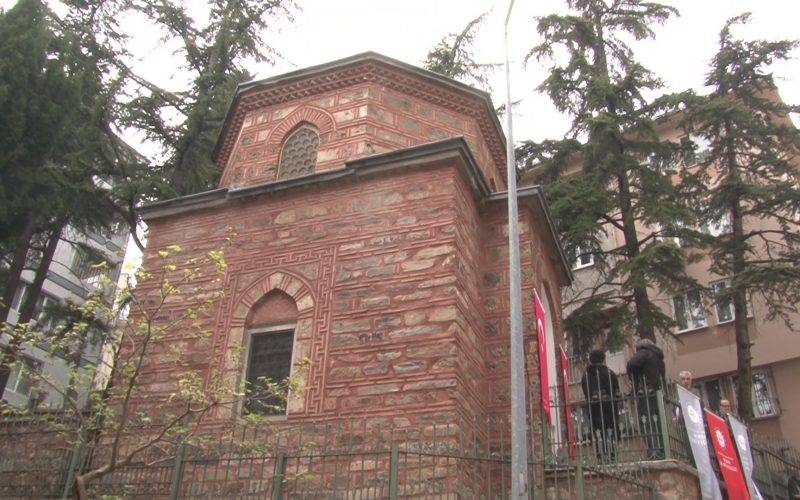 Sultan 2. Murad Bursa'da yaptırmıştı: Abdüllatif Kudsi Türbesi tekrar açıldı