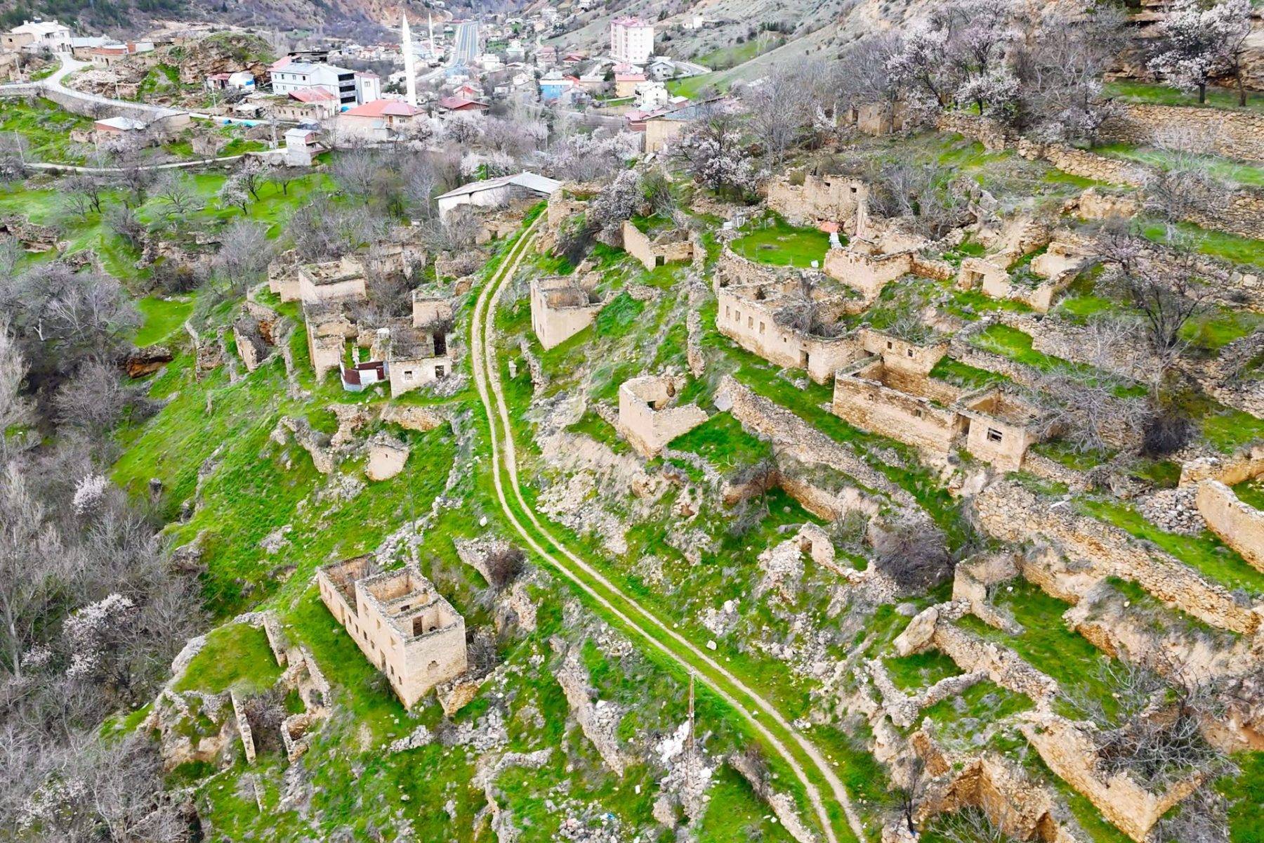 Karadeniz'deki Mardin: Gümüşhane'nin Eski Mardin'i görenleri mest etti