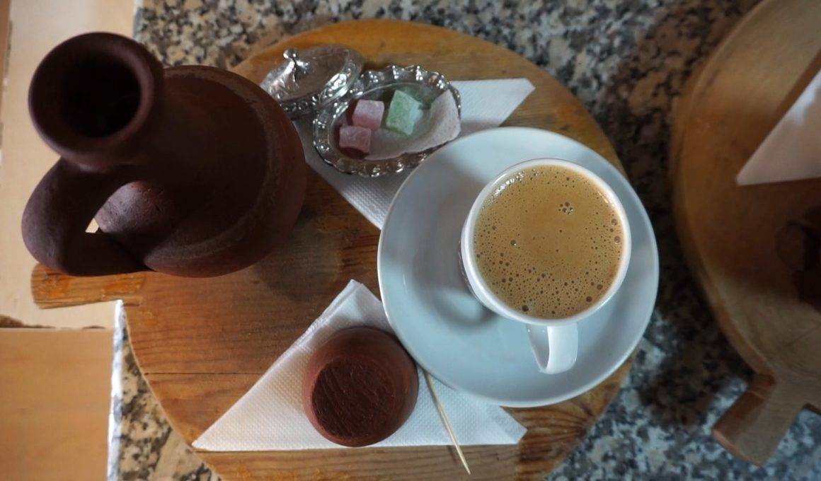 Şifa dolu Çörekotu Kahvesi, yarım asırlık geçmişiyle dikkat çekiyor