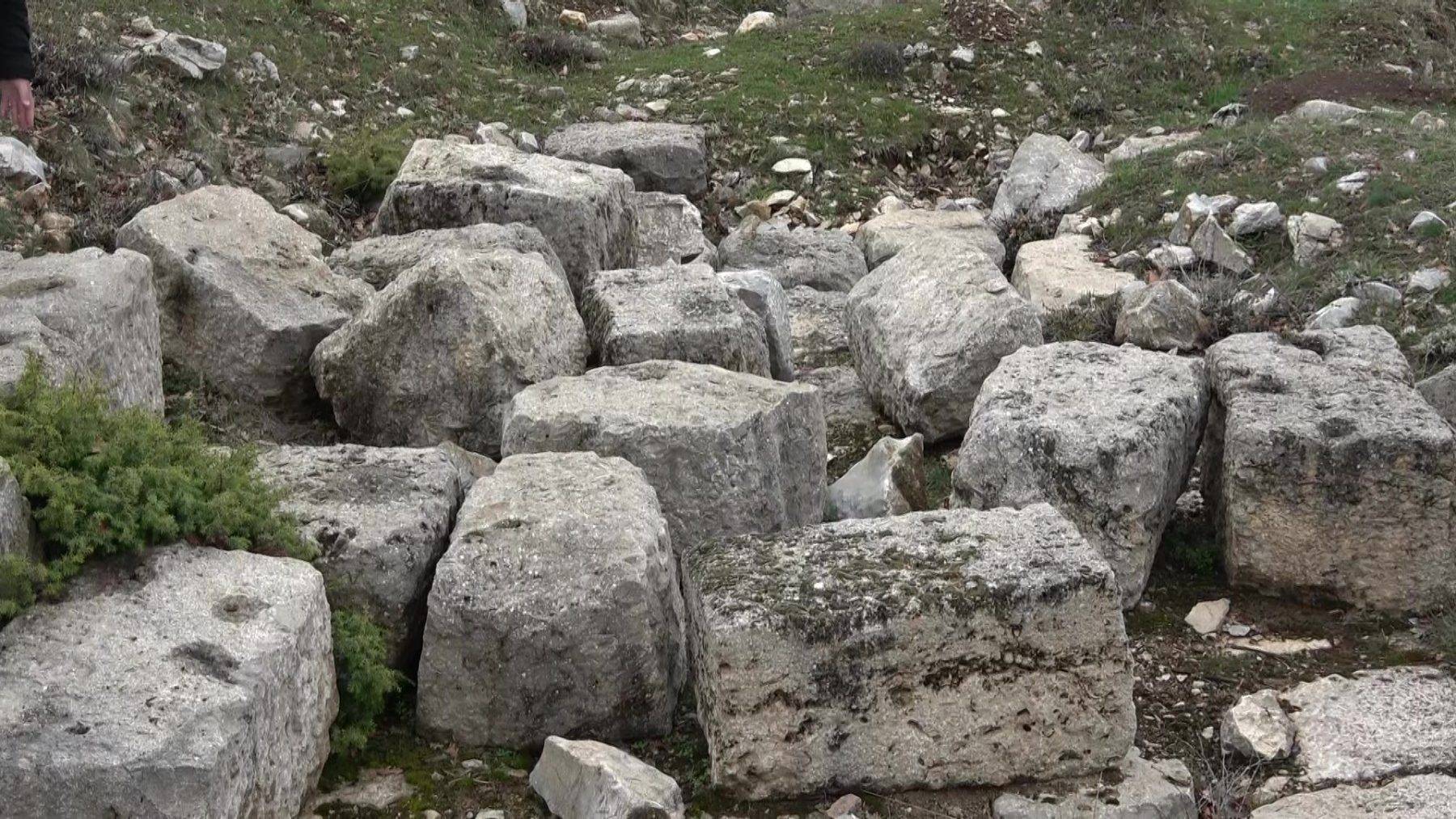 Karadeniz'de tek! Amasya'daki Zeus Tapınağı ayağa kalkacağı günü bekliyor
