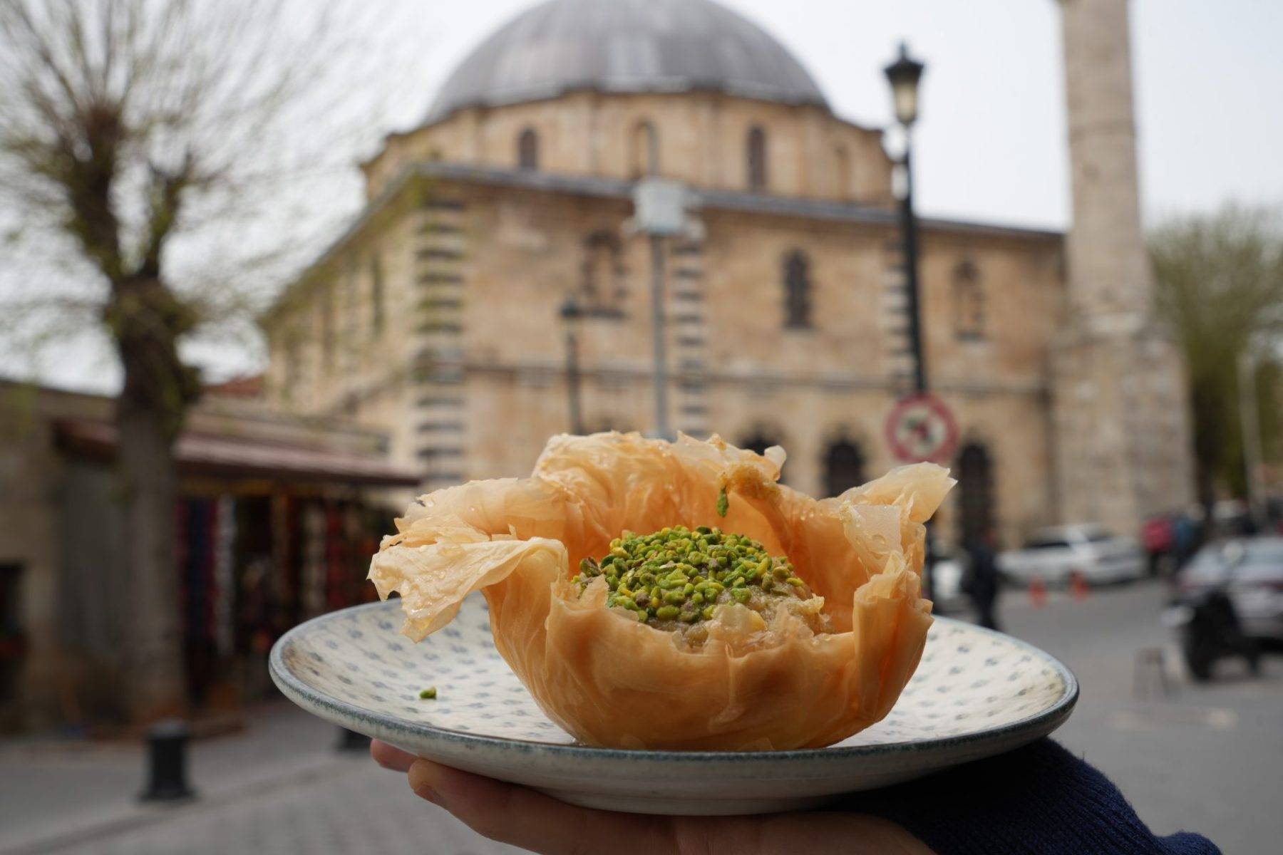 Göreni şaşırtan lezzet: Gaziantep'in yeni geri dönüşüm tatlısı