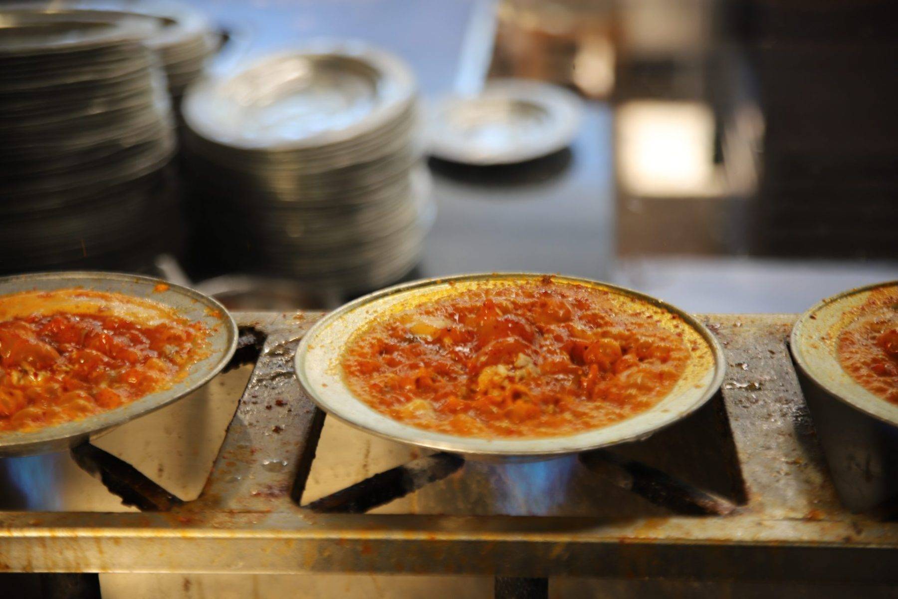 Şifasını duyan kuyruğa girdi: Gaziantep'te kelle paça çorbasına yoğun ilgi