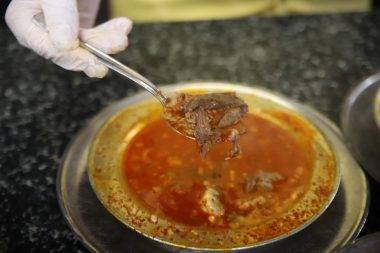 Şifasını duyan kuyruğa girdi: Gaziantep'te kelle paça çorbasına yoğun ilgi