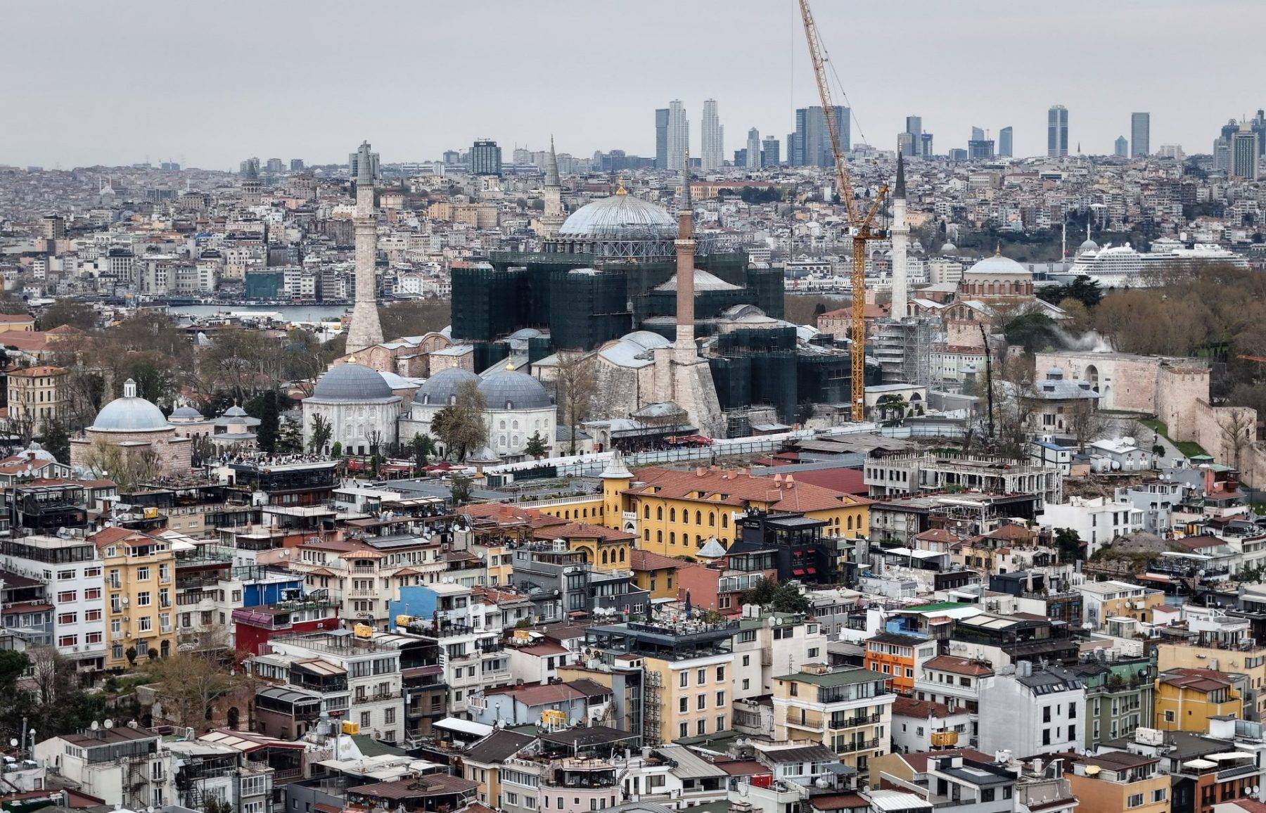 En kapsamlı restorasyonda yeni adım: Ayasofya'nın kubbesi kapatılıyor