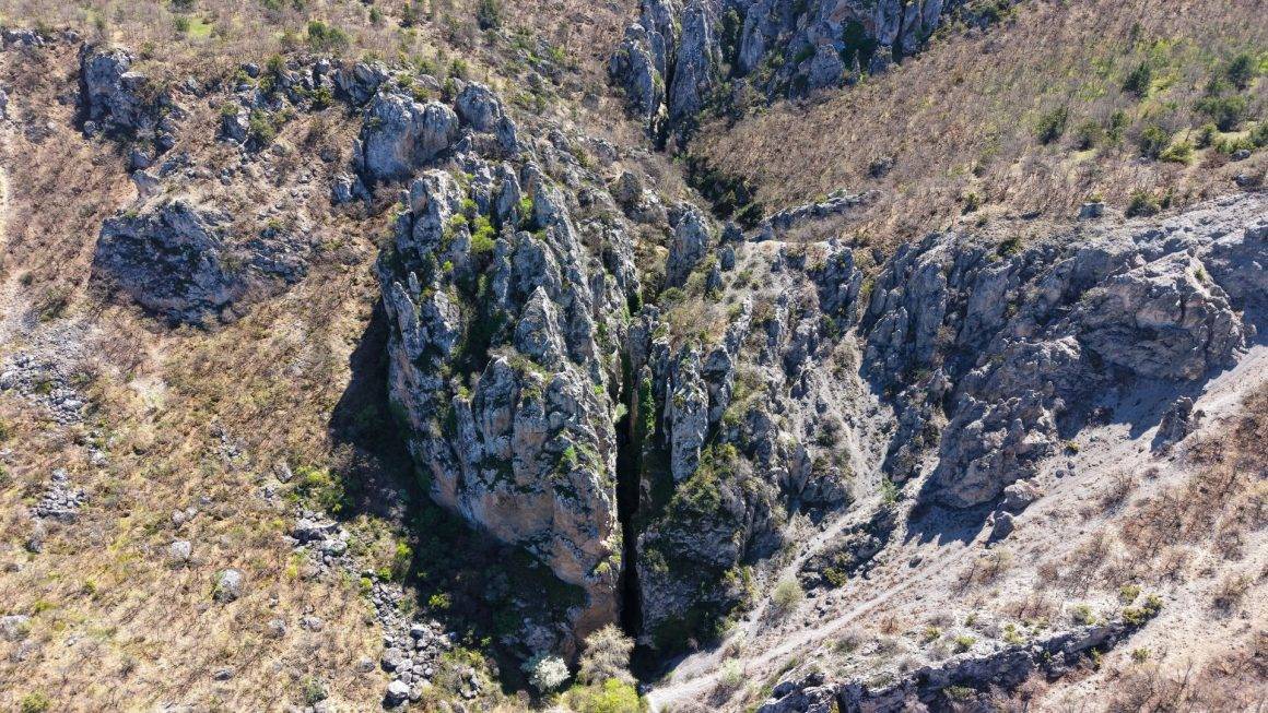 Susuz Şelale hayran bırakıyor! Çorum'un dağlar arasındaki saklı cenneti