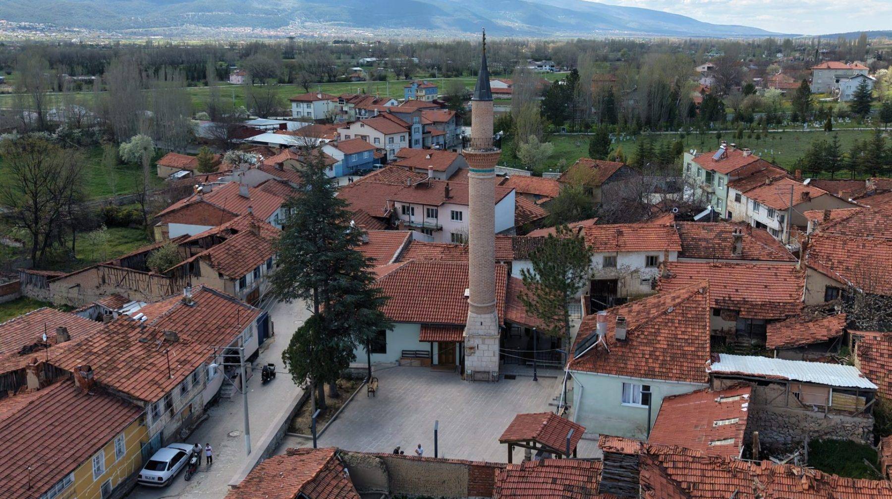 Cami duvarına gizlenmiş halde bulunmuştu: 300 parçalık sır perdesi aralanıyor