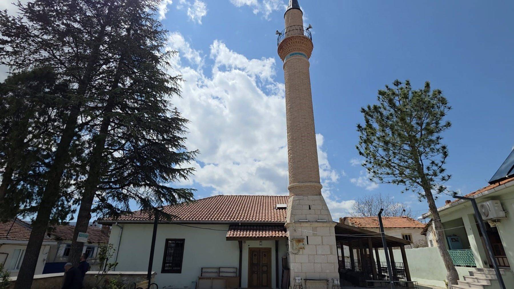 Cami duvarına gizlenmiş halde bulunmuştu: 300 parçalık sır perdesi aralanıyor