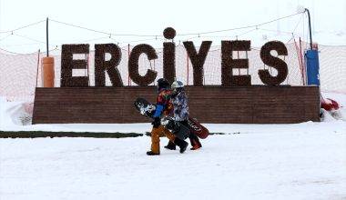 Son 15 yılın rekoru kırılıyor! Sezonun bitmediği Erciyes altın çağını yaşıyor