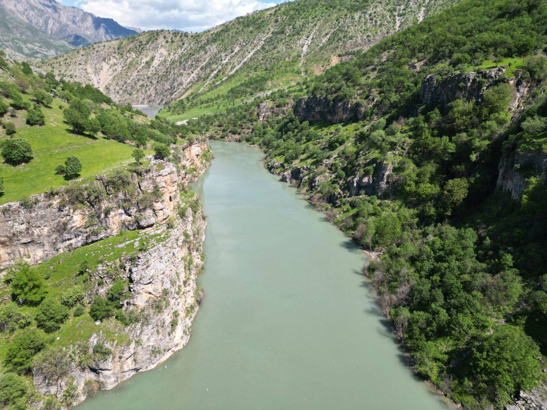 Şırnak'taki saklı cennet ilkbahardaki güzelliği ile mest ediyor