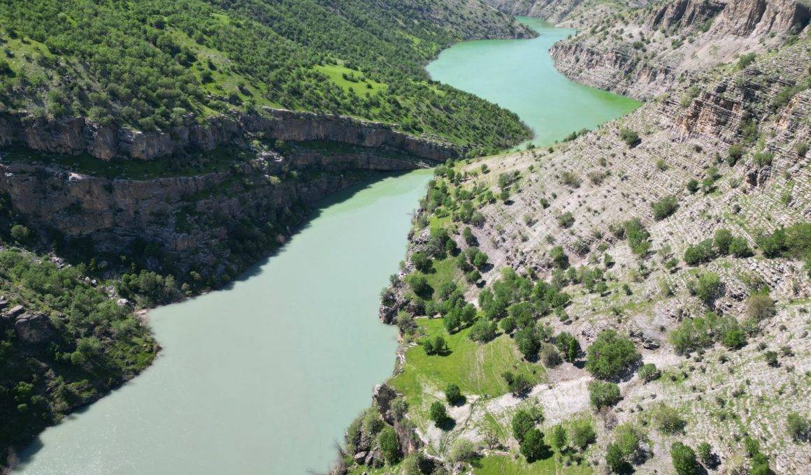 Şırnak'taki saklı cennet ilkbahardaki güzelliği ile mest ediyor