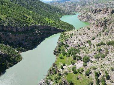 Şırnak'taki saklı cennet ilkbahardaki güzelliği ile mest ediyor