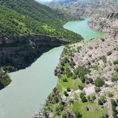 Şırnak'taki saklı cennet ilkbahardaki güzelliği ile mest ediyor