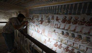 Mısır'da 2015'te keşfedilen tarihi mezarlar antik döneme ışık tutuyor